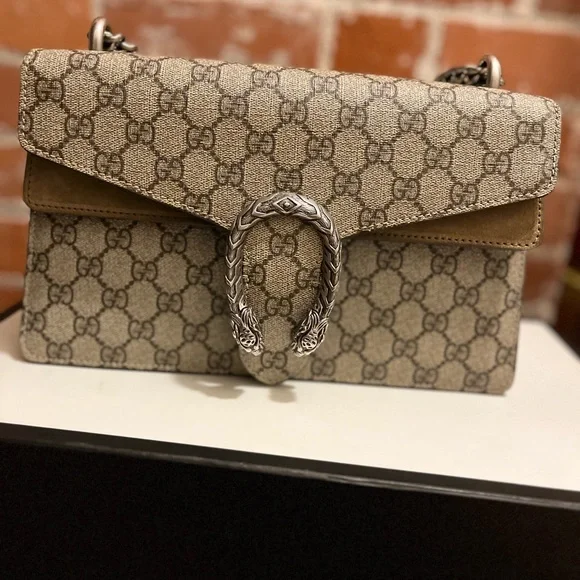 Gucci Beige GG Medium Supreme Dionysus Shoulder Bag - Picture 3 of 8